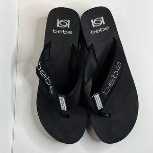 BEBE black womens size 10 platform wedge flip flop sandals